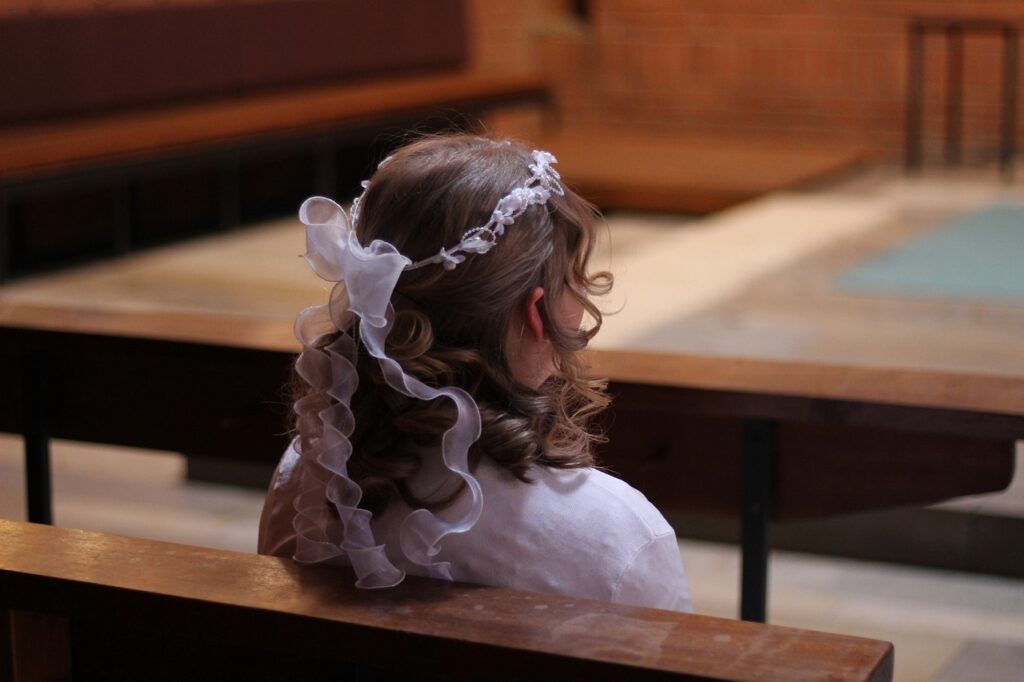 church, communion, confirmation-4293120.jpg